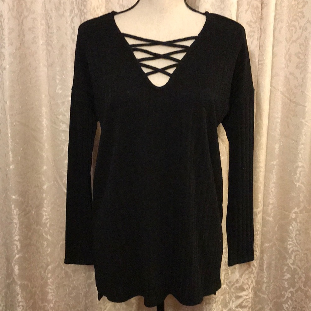 Loose fit sweater.
